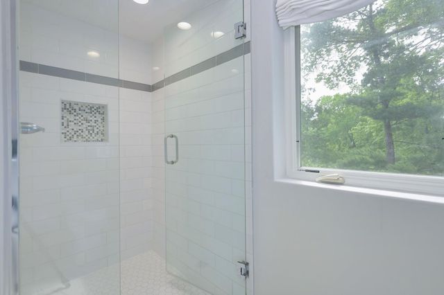 14714 Woodhaven Road, Minnetonka, MN 55345