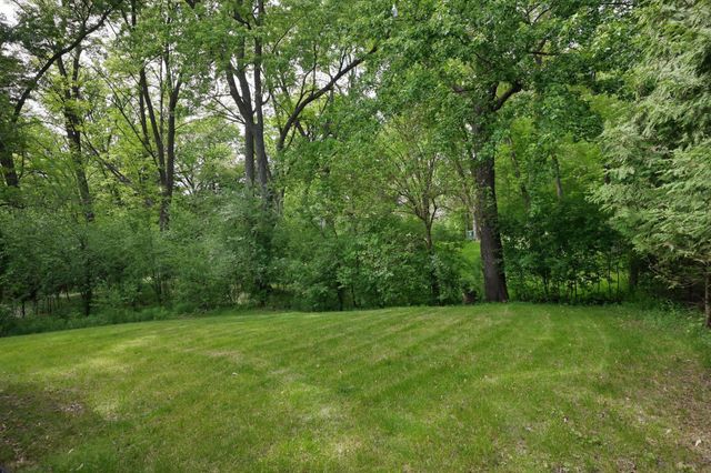 14714 Woodhaven Road, Minnetonka, MN 55345