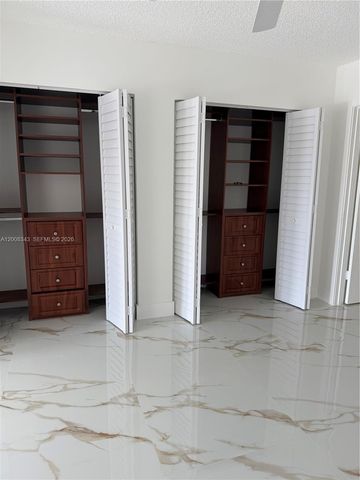 2669 W 52nd St 12, Hialeah, FL 33016