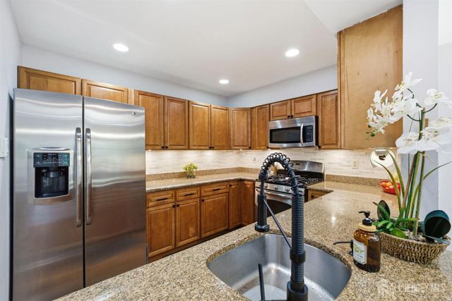 3 Dorchester Drive, East Brunswick, NJ 08816