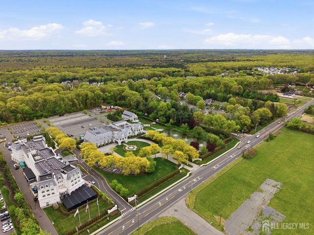 3 Dorchester Drive, East Brunswick, NJ 08816