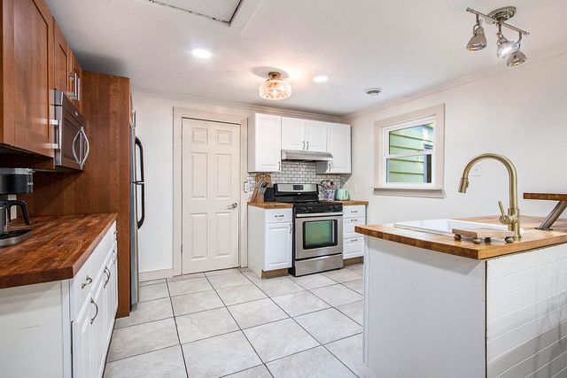 3481 Dearborn Place, Hagar Twp, MI 49038