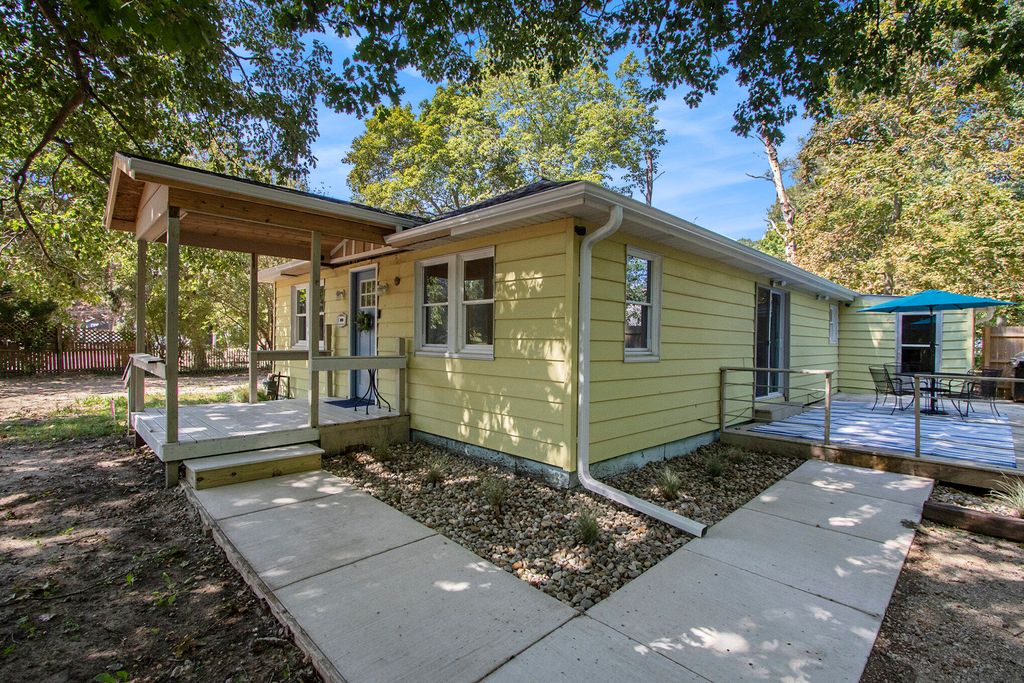 3481 Dearborn Place, Hagar Twp, MI 49038