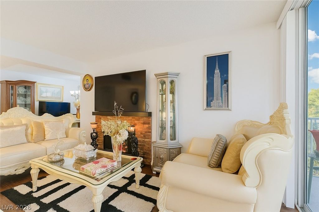 730 South Royal Crest Circle 414, Las Vegas, NV 89169 — exterior