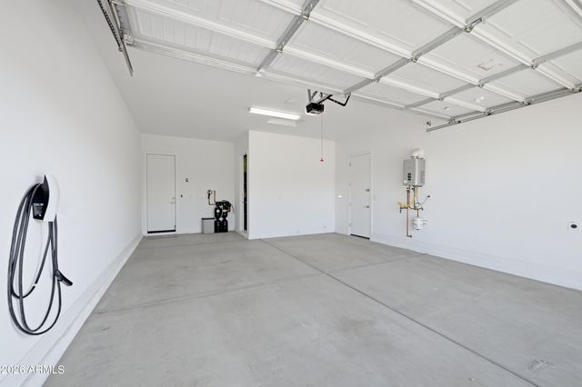 18589 W Thunderhill Place, Goodyear, AZ 85338