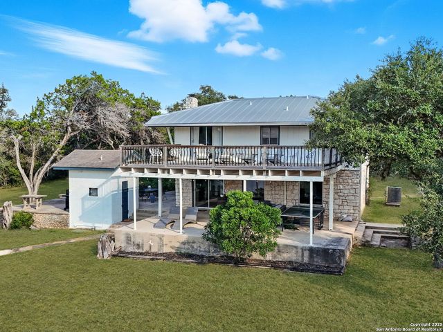 550 COUNTY ROAD 262, Mico, TX 78056