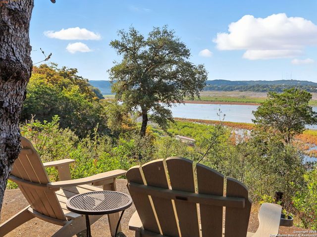 550 COUNTY ROAD 262, Mico, TX 78056