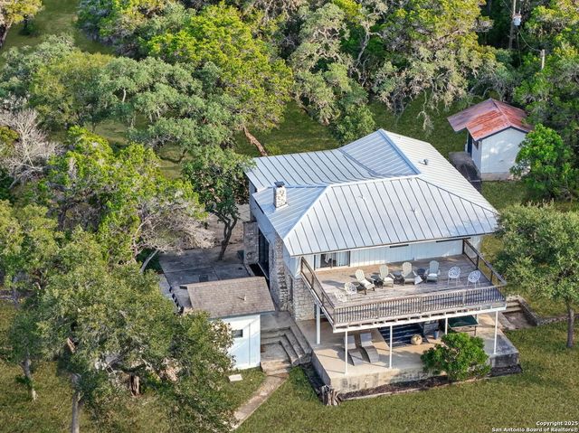 550 COUNTY ROAD 262, Mico, TX 78056