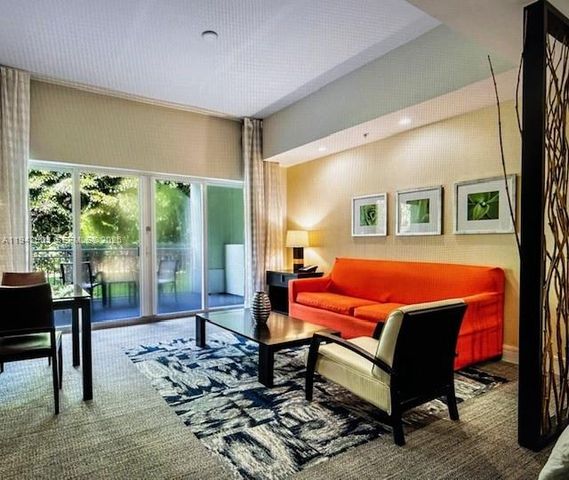 5300 NW 87th Ave 1004, Doral, FL 33178