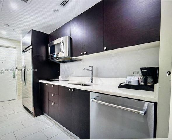 5300 NW 87th Ave 1004, Doral, FL 33178