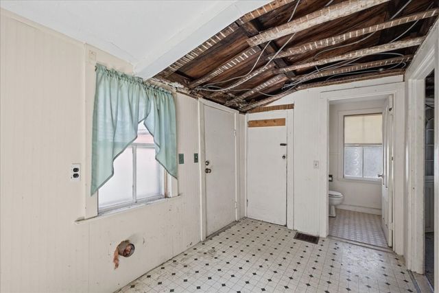 35 School St, Weymouth, MA 02189
