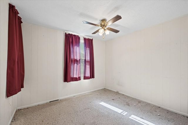35 School St, Weymouth, MA 02189