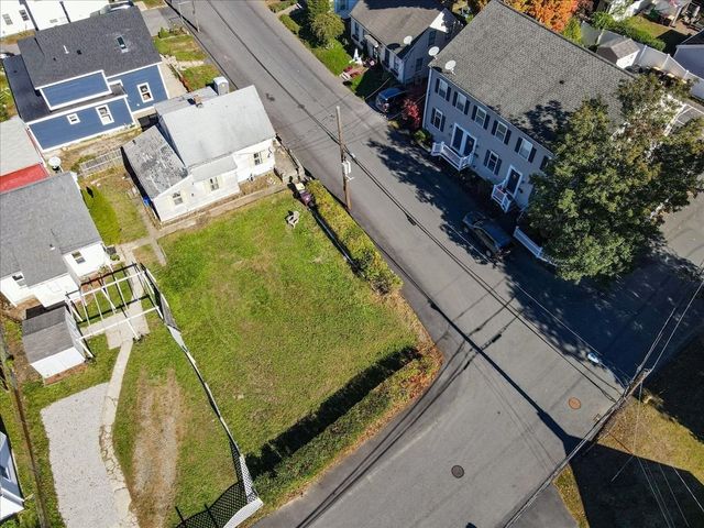 35 School St, Weymouth, MA 02189