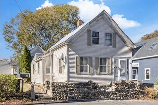 35 School St, Weymouth, MA 02189