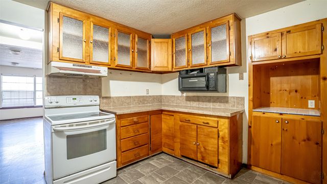 1005 Hickey Court, Granbury, TX 76049