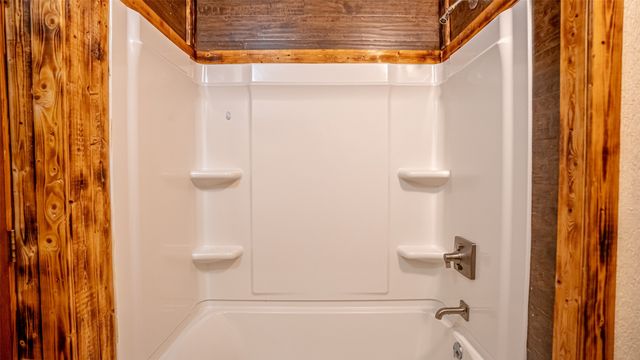 1005 Hickey Court, Granbury, TX 76049