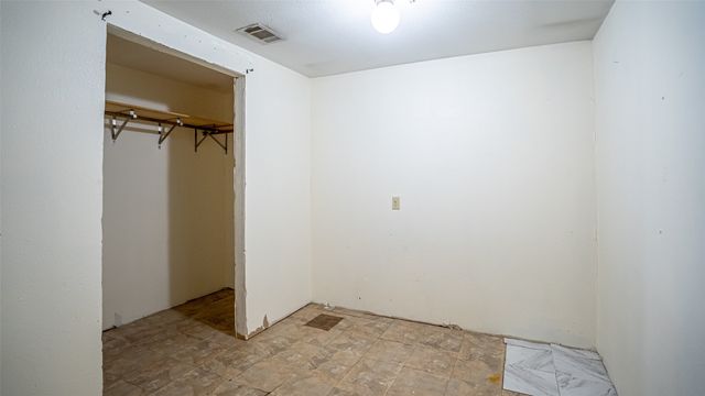 1005 Hickey Court, Granbury, TX 76049