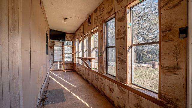 1005 Hickey Court, Granbury, TX 76049