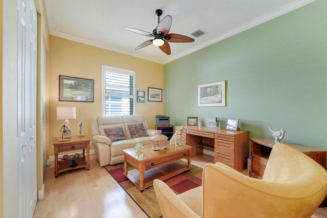 7982 SE Hempstead Circle, Hobe Sound, FL 33455