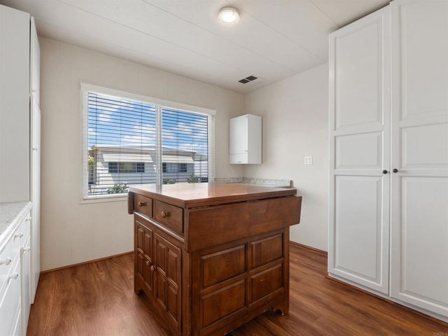 1506 Oak Drive 12, Vista, CA 92084