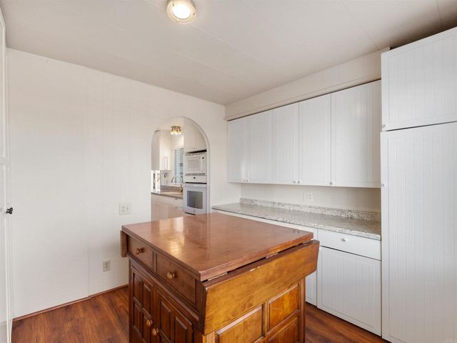 1506 Oak Drive 12, Vista, CA 92084