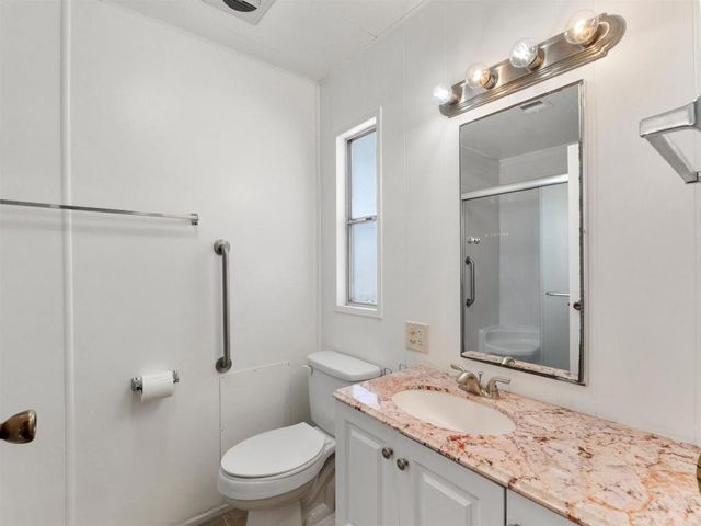 1506 Oak Drive 12, Vista, CA 92084