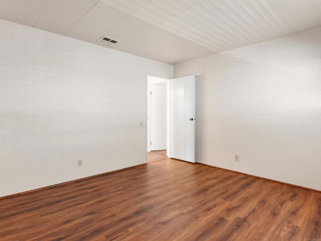 1506 Oak Drive 12, Vista, CA 92084