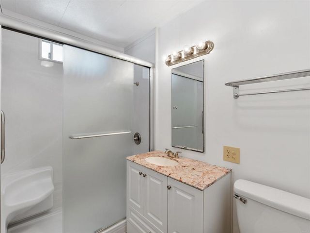 1506 Oak Drive 12, Vista, CA 92084