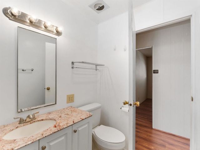 1506 Oak Drive 12, Vista, CA 92084
