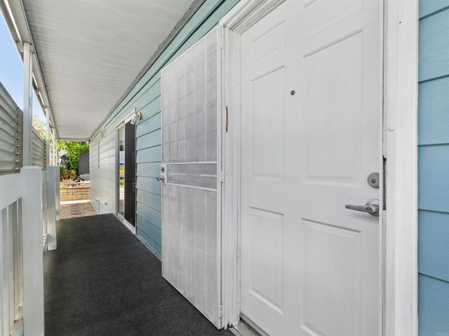 1506 Oak Drive 12, Vista, CA 92084