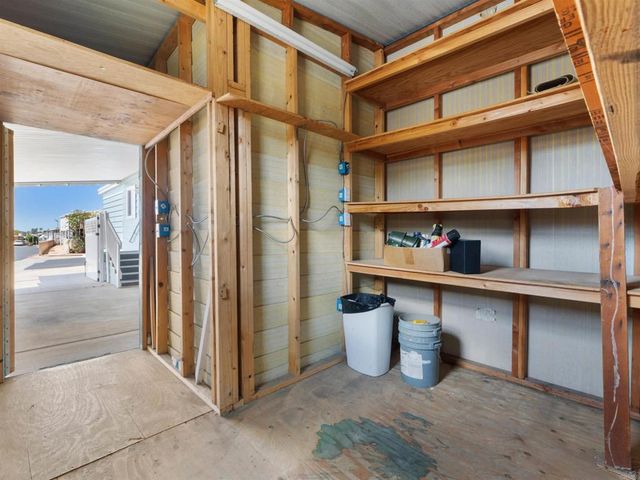 1506 Oak Drive 12, Vista, CA 92084