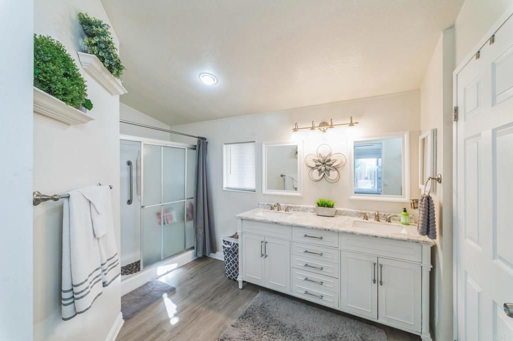 Image 12 of property listing at 27250 Murrieta Road 364, Menifee, CA 92586