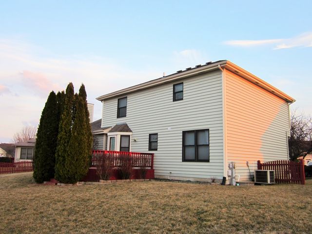 3690 Baybrook Drive, Aurora, IL 60504