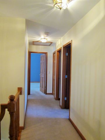3690 Baybrook Drive, Aurora, IL 60504