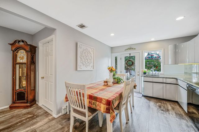 310 Terry Road, Smithtown, NY 11787