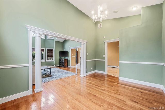 310 Terry Road, Smithtown, NY 11787