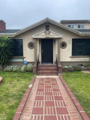 1326 W 98th, Los Angeles, CA 90044