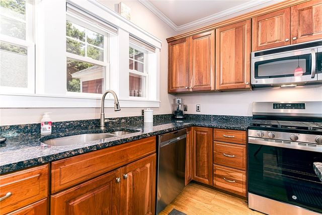 265 Post Road Road 4, Warwick, RI 02888