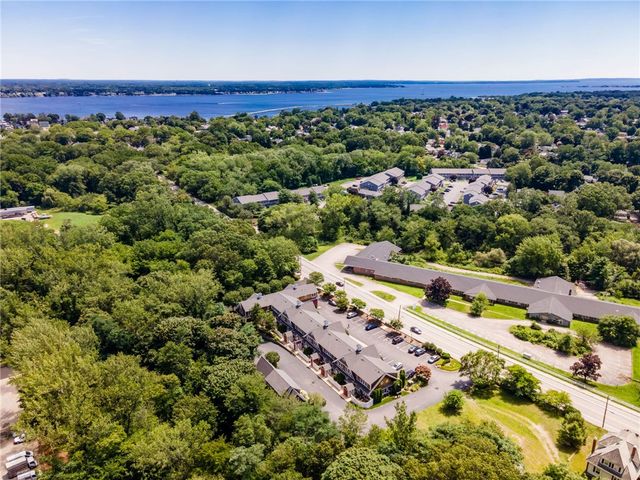 265 Post Road Road 4, Warwick, RI 02888