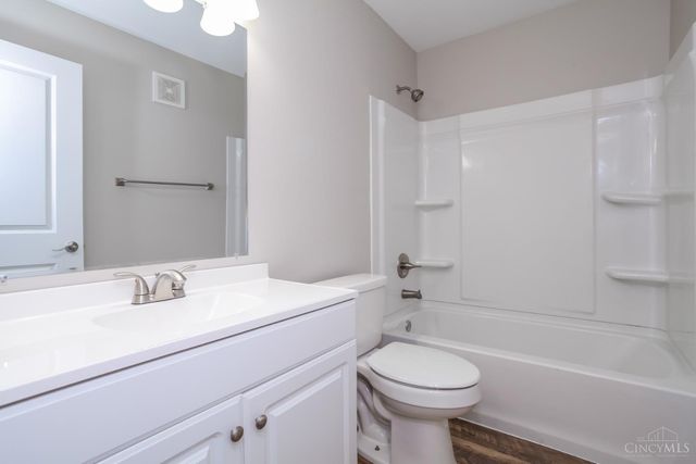 1194 Meadow Knoll Court, Union Twp, OH 45103