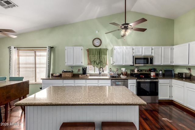 8631 W FULLAM Street, Peoria, AZ 85382