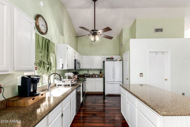 8631 W FULLAM Street, Peoria, AZ 85382