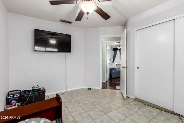 8631 W FULLAM Street, Peoria, AZ 85382