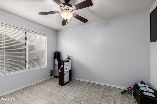 8631 W FULLAM Street, Peoria, AZ 85382