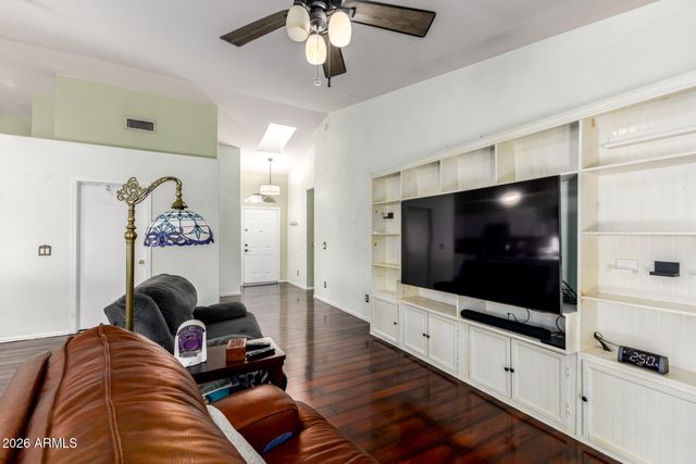 8631 W FULLAM Street, Peoria, AZ 85382