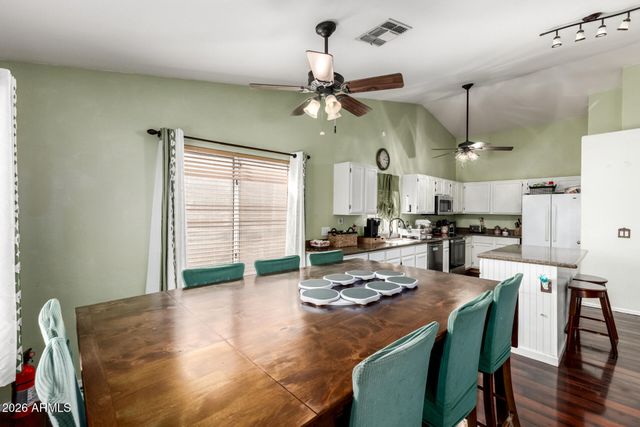 8631 W FULLAM Street, Peoria, AZ 85382