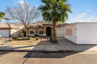 8631 W FULLAM Street, Peoria, AZ 85382