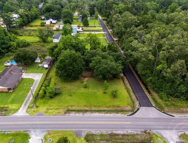 14278 Roddy Rd, Gonzales, LA 70737