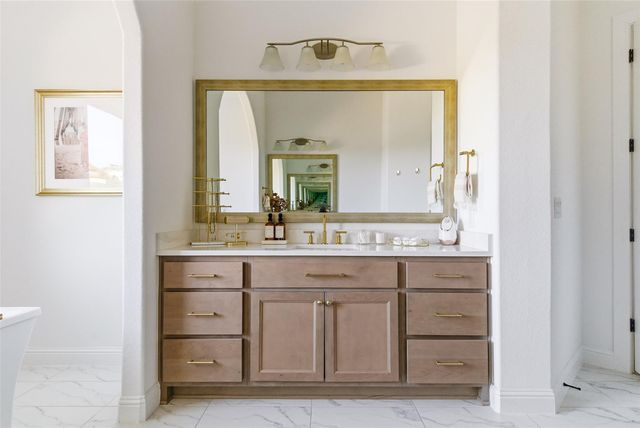 2357 Bel Paese BND, Leander, TX 78641