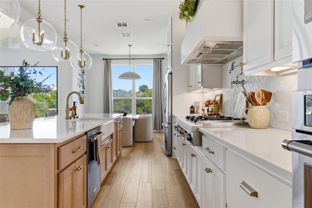 2357 Bel Paese BND, Leander, TX 78641